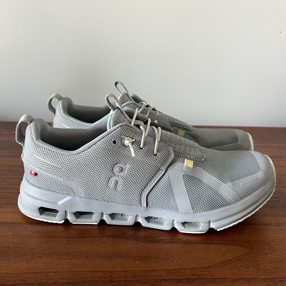 On Cloud Sky Shoes Big Kids Youth Size 6.5 Gray Running - Picture 2 of 7